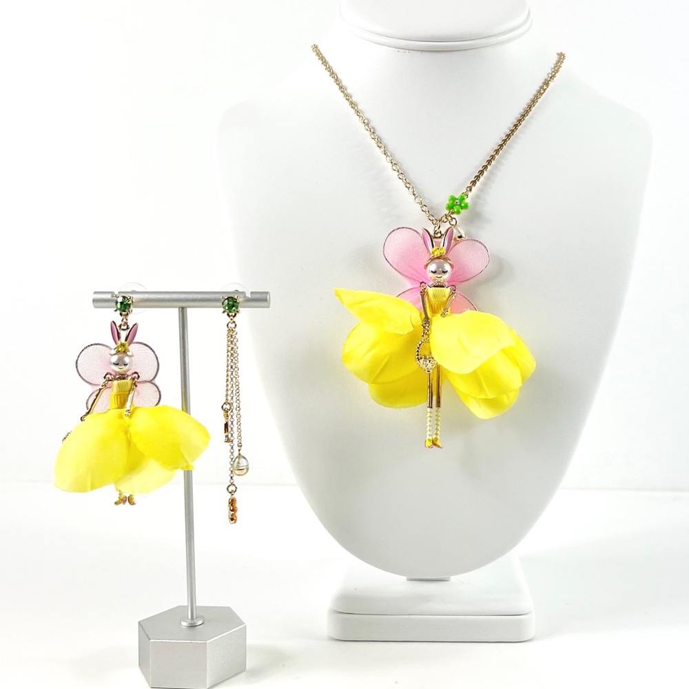 Betsey Johnson Fairy Daffodil Bunny Necklace & Earring Set NEW